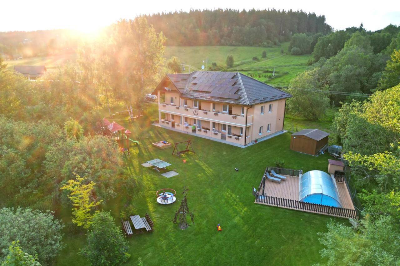 Apartments Nad Rybniky Horní Planá Kültér fotó